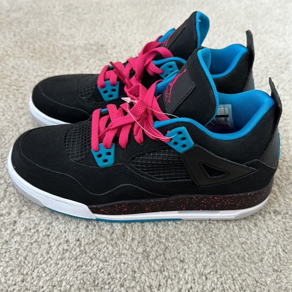 Jordan 4 Retro - Picture 6 of 8